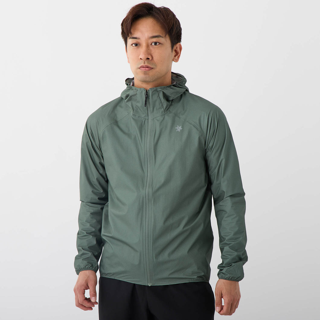 モデル 178cm　着用サイズ：2(US S)　着用カラー：グリーン